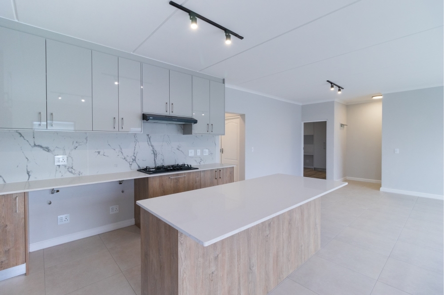 To Let 3 Bedroom Property for Rent in Sandown Western Cape